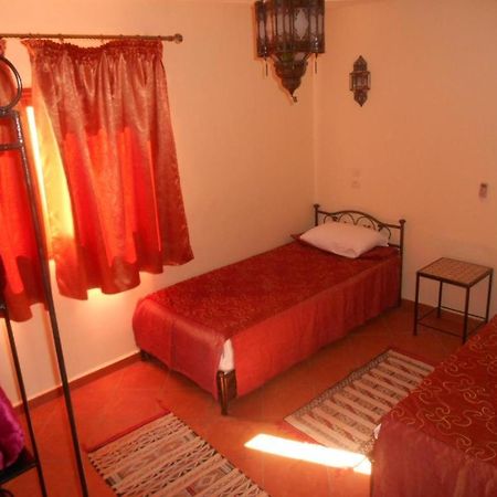 Click Excursions Tafraoute Hotel Taddart Buitenkant foto