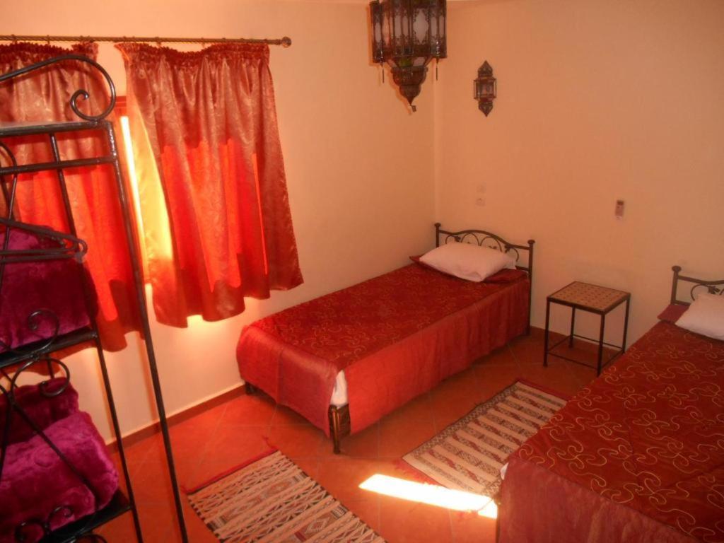 Click Excursions Tafraoute Hotel Taddart Buitenkant foto