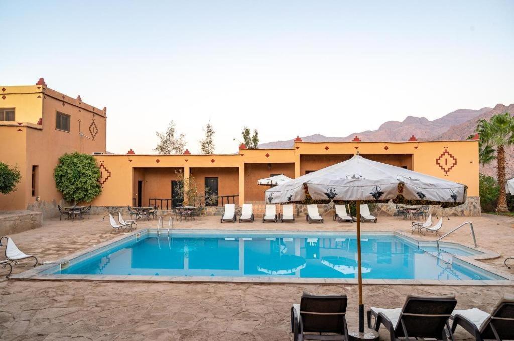 Click Excursions Tafraoute Hotel Taddart Buitenkant foto