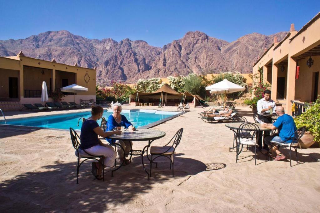 Click Excursions Tafraoute Hotel Taddart Buitenkant foto